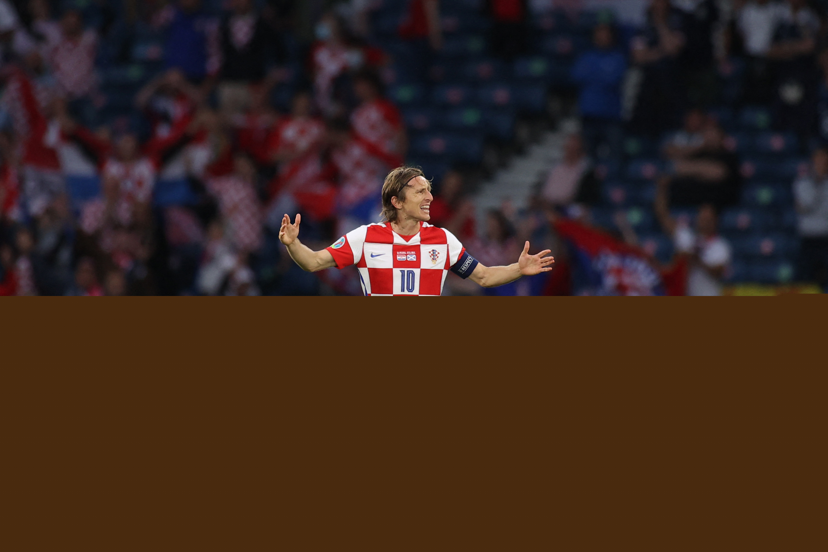 穆帅的本菲卡1米98门将受到英超球队关注，售价在4000万欧元