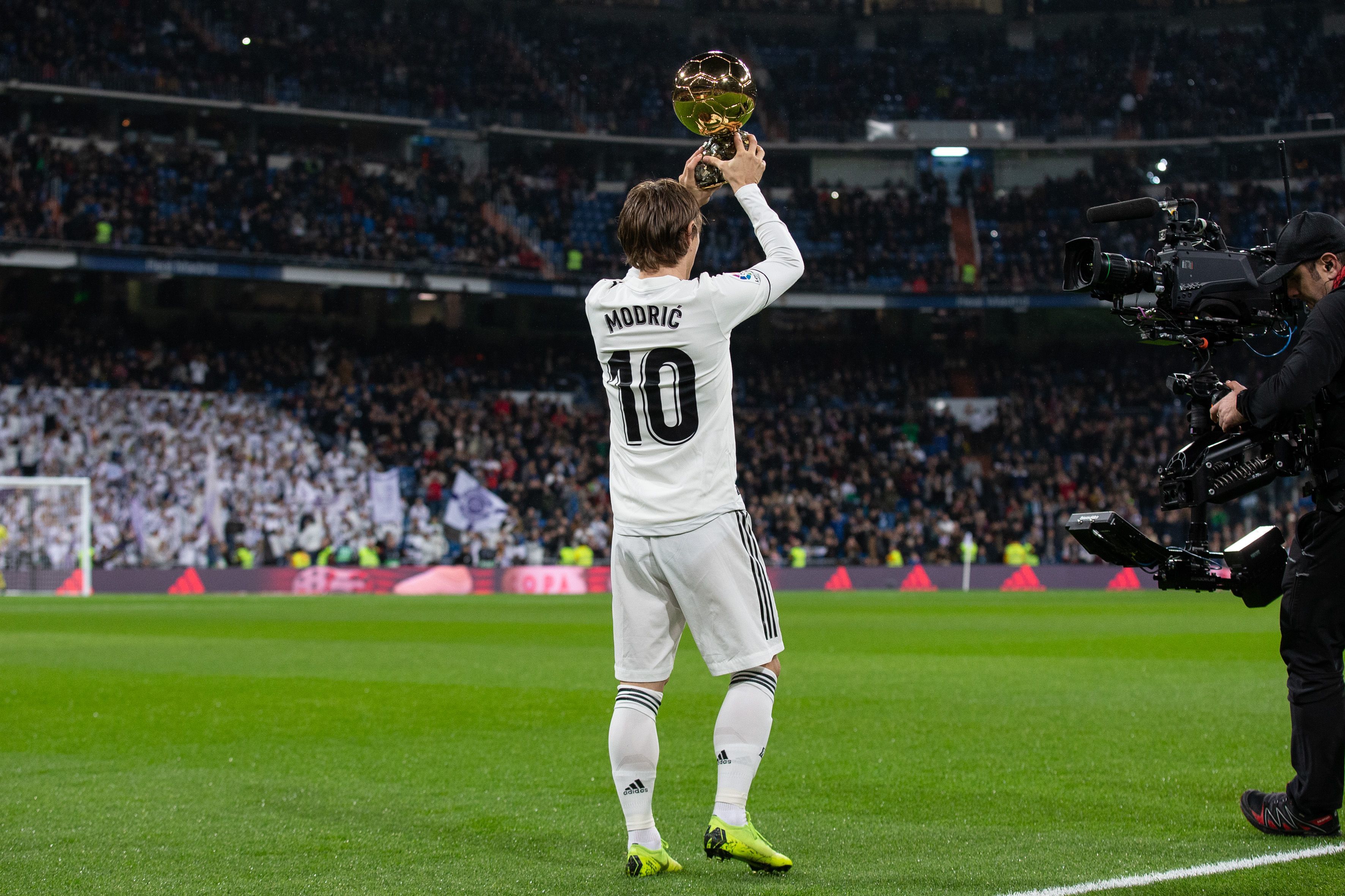 日职联战报：热尔曼破门，广岛三箭2-1战胜湘南丽海