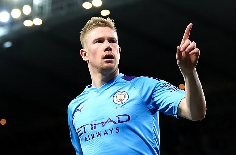 懂球帝2025年10月MVP候选出炉：凯哈姆入围，加布、门德斯在列