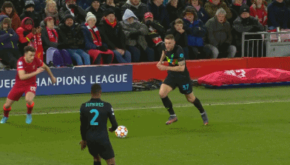 足球英足总宣布新规，严惩假摔行为引关注