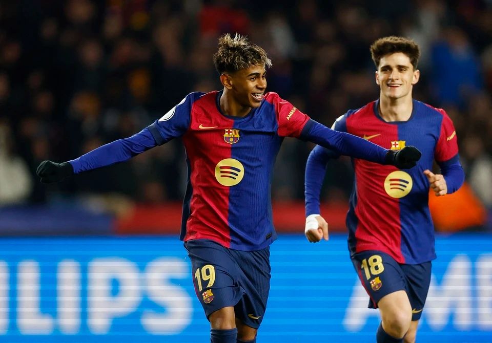 阿贾克斯临时主帅：本菲卡第一球是越位的，这不应该发生